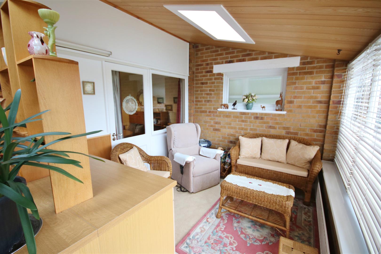 Walton Road, Walton On The Naze Sheen's